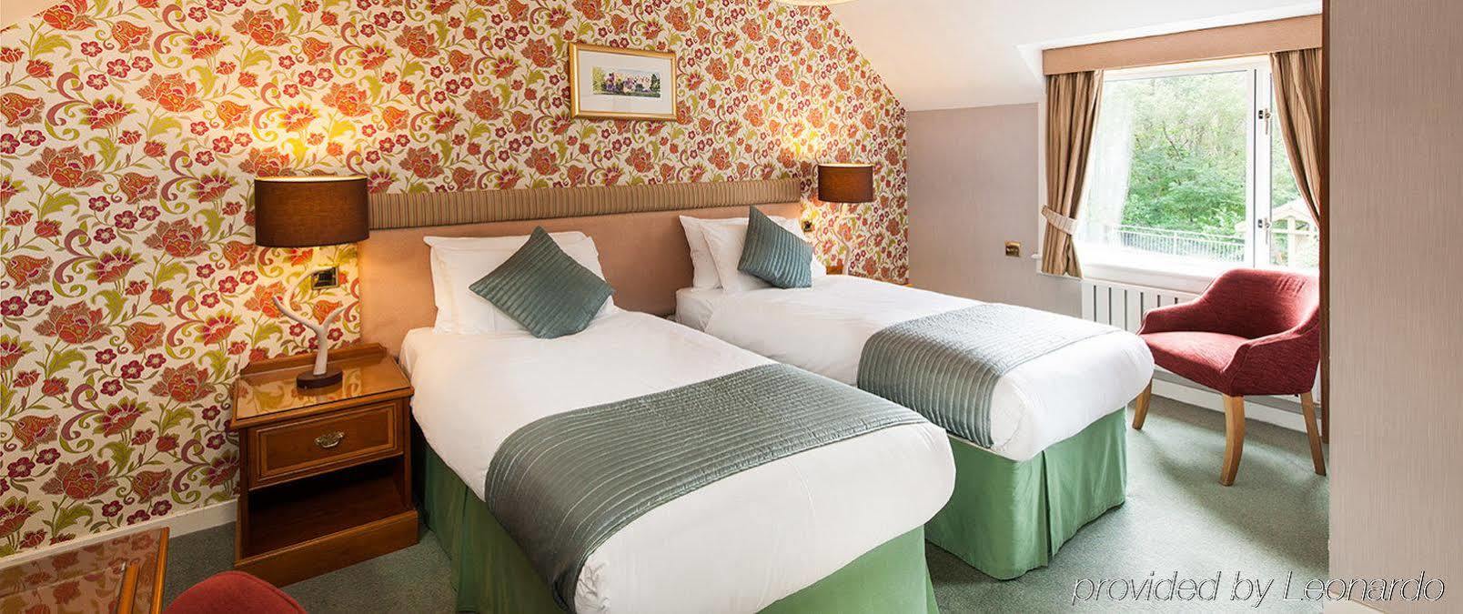 The Stronlossit Inn Fort William Exteriör bild