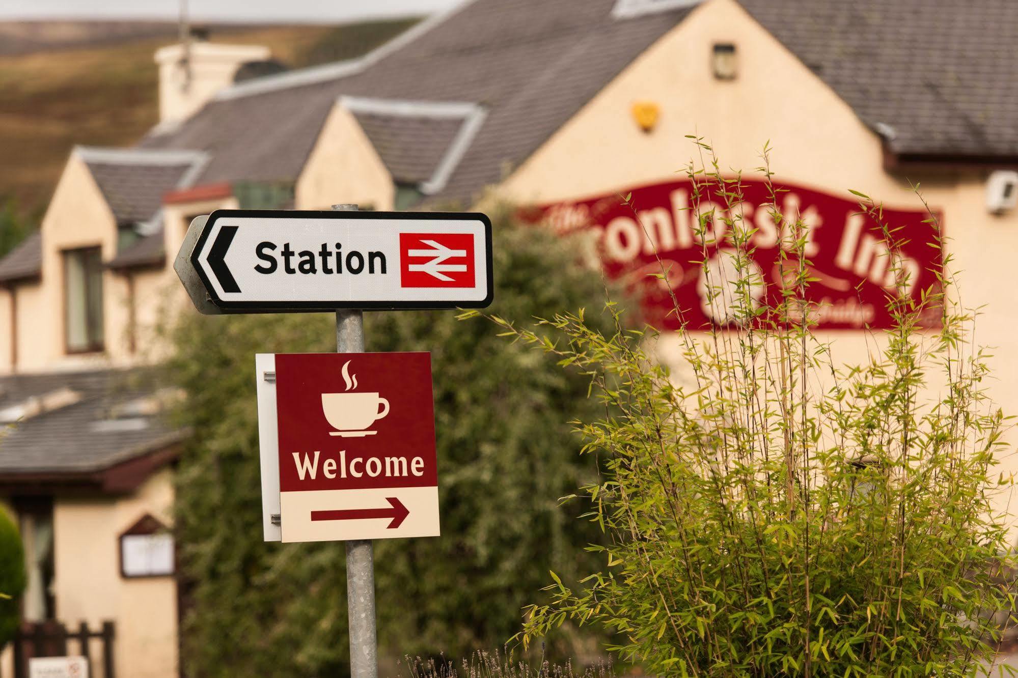 The Stronlossit Inn Fort William Exteriör bild